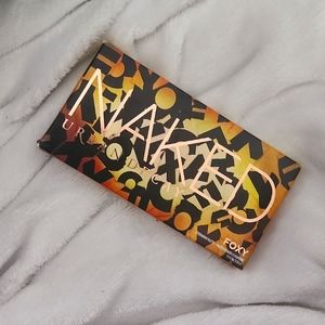 Naked eyeshadow foxy